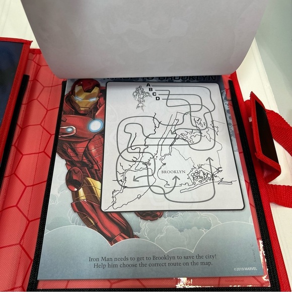 Marvel Avengers Boy Girl Entertainment Tri Fold Case Games, Crayon, Fun Gift - Picture 11 of 16